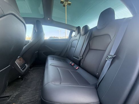 Used 2025 Tesla Model 3 Long Range image 21