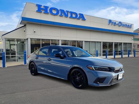 Used 2023 Honda Civic Sport image 3