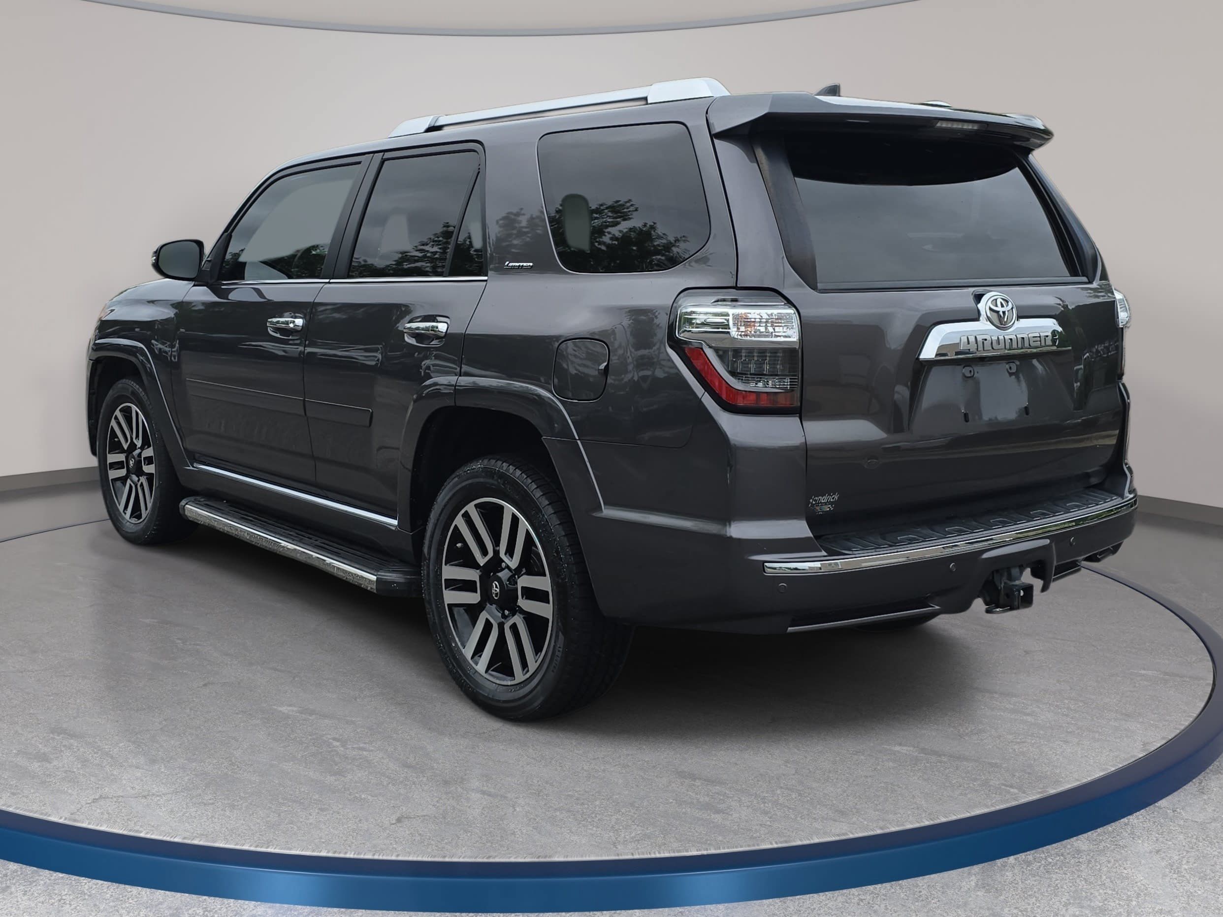 Used 2016 Toyota 4Runner Limited AWD/4WD image 7