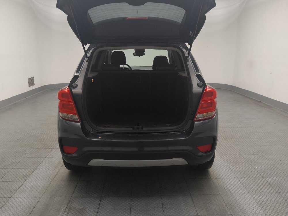 Used 2018 Chevrolet Trax LT w/ LT Convenience Package FWD image 29