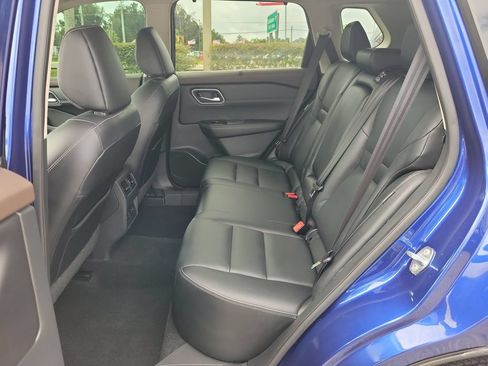 Used 2021 Nissan Rogue SL w/ Premium Package FWD image 11