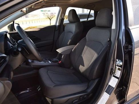 Used 2024 Subaru Crosstrek 2.0i Premium image 18