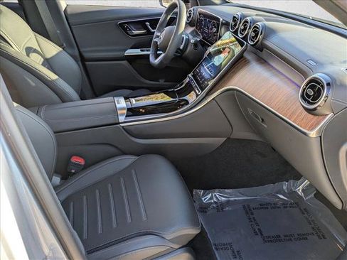 Used 2026 Mercedes-Benz GLC 300 4MATIC image 21