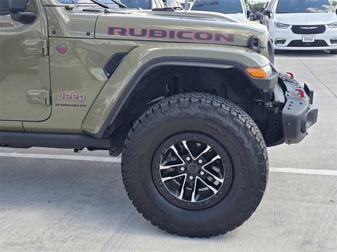 Used 2025 Jeep Wrangler Unlimited Rubicon image 10