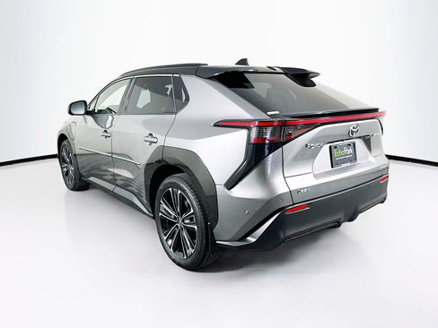 Used 2024 Toyota bZ4X AWD image 5