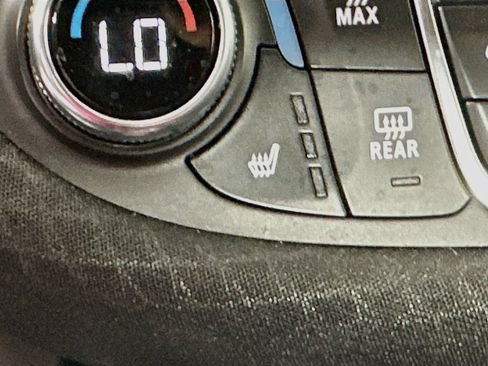 Used 2023 Chevrolet Malibu LT FWD image 21