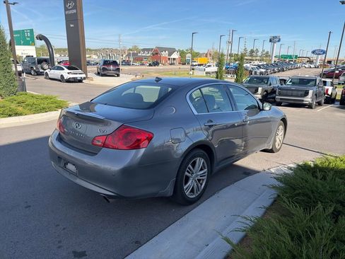 Used 2013 INFINITI G37 x w/ Premium Pkg image 6