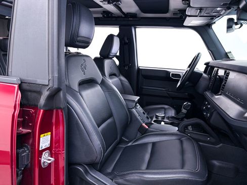 Used 2025 Ford Bronco Badlands AWD/4WD image 37