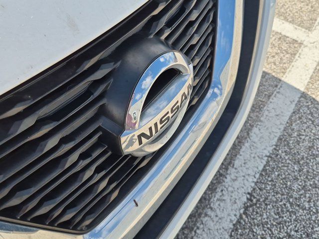Used 2017 Nissan Rogue SV FWD image 12
