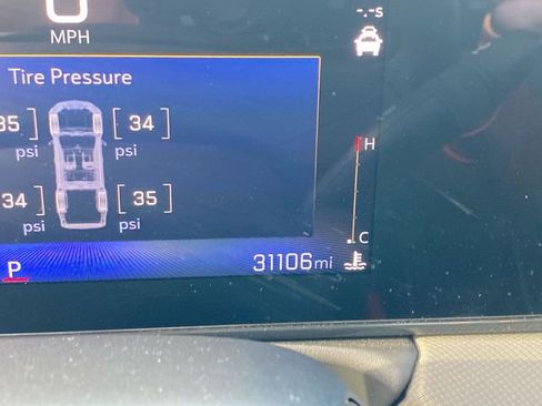 Used 2024 Chevrolet TrailBlazer ACTIV w/ Convenience Package image 12