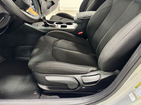 Used 2020 Kia Optima LX image 16