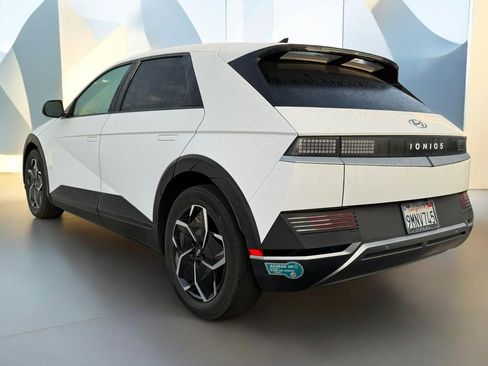 Used 2024 Hyundai Ioniq 5 SE image 22