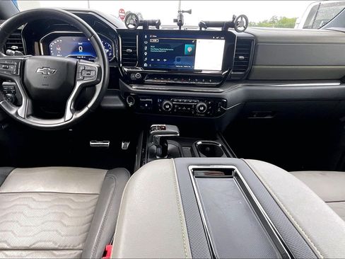 Used 2022 Chevrolet Silverado 1500 ZR2 w/ Technology Package AWD/4WD image 14