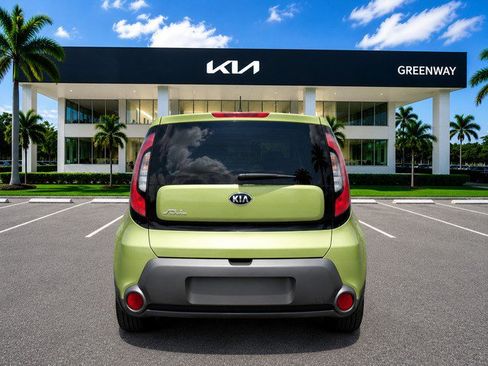 Used 2015 Kia Soul FWD image 6