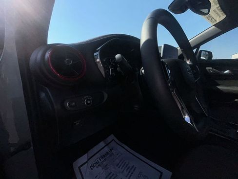 Used 2024 Chevrolet Blazer RS w/ Enhanced Convenience Package image 11