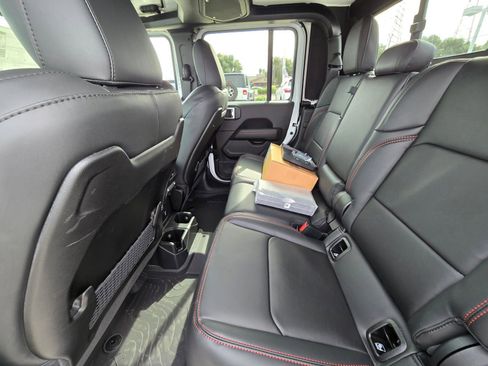 New 2026 Jeep Gladiator Rubicon image 7