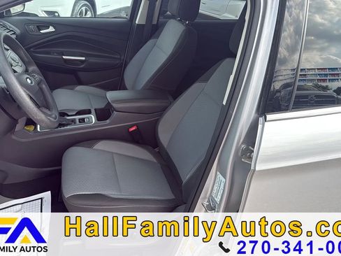 Used 2017 Ford Escape SE FWD image 13