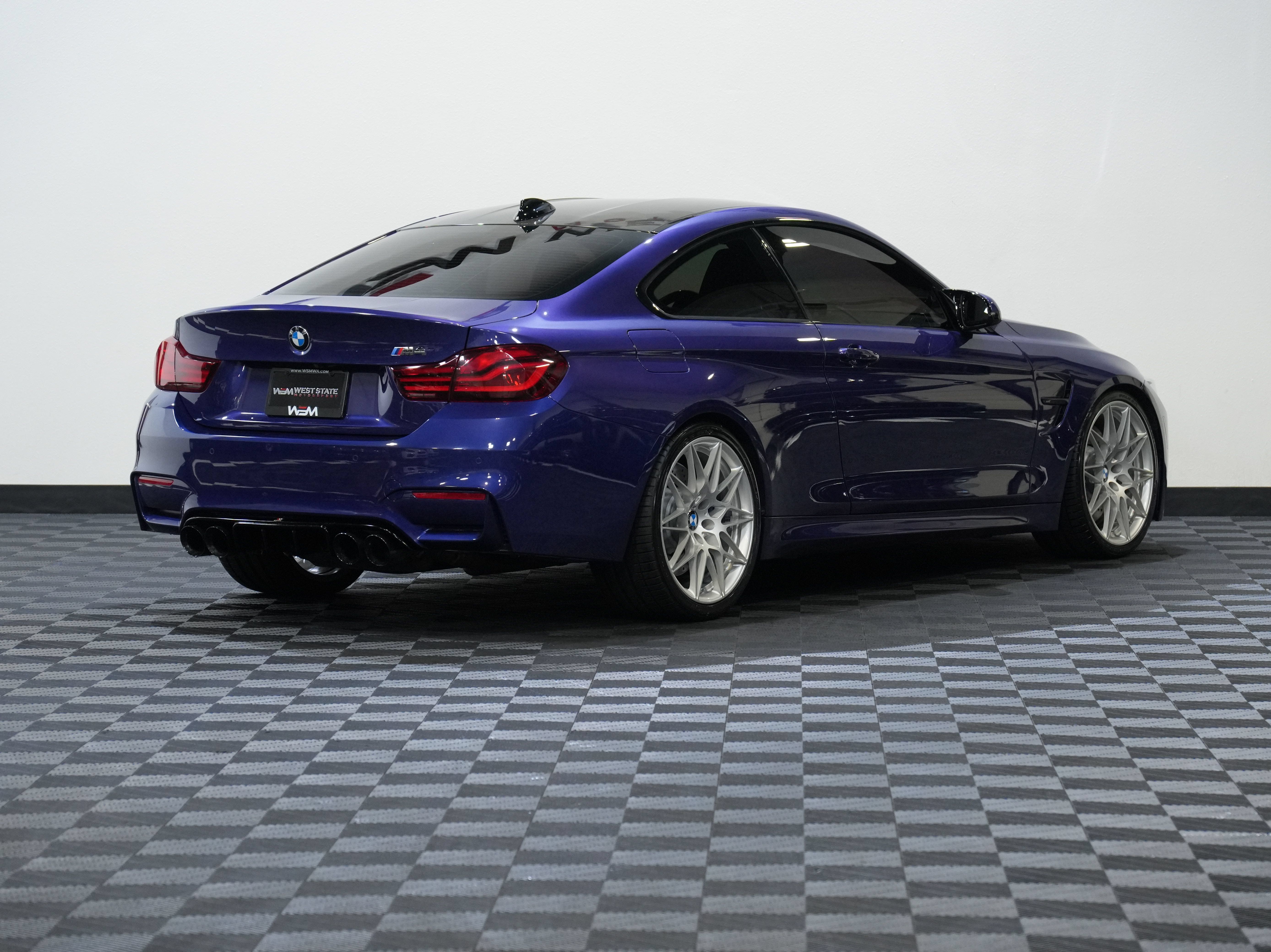 Used 2020 BMW M4 Coupe w/ Competition Package RWD image 6