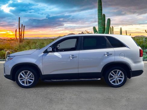 Used 2014 Kia Sorento LX FWD image 6