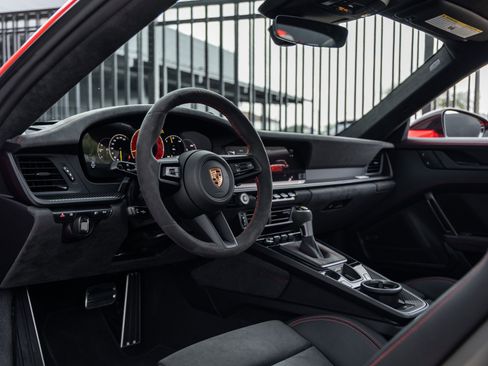 Certified 2026 Porsche 911 GT3 image 4