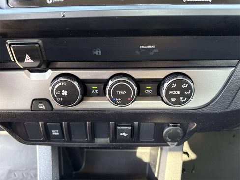 Used 2022 Toyota Tacoma SR5 image 18