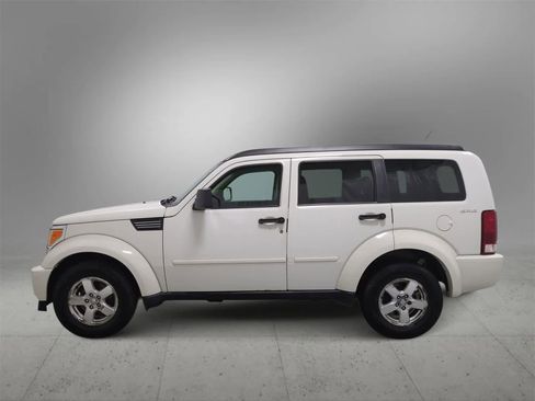 Used 2009 Dodge Nitro SE image 5