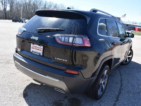 Used 2019 Jeep Cherokee Limited image 8