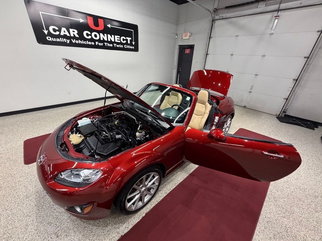 Used 2012 MAZDA MX-5 Miata Grand Touring w/ Premium Pkg RWD image 37