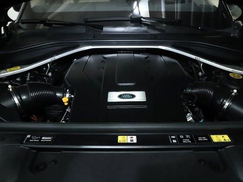 Used 2023 Land Rover Range Rover Long Wheelbase SE image 37