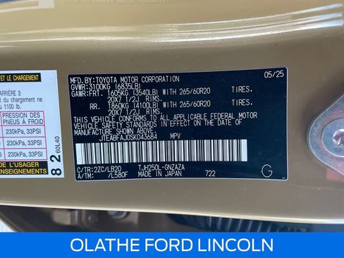 Used 2025 Toyota Land Cruiser image 22