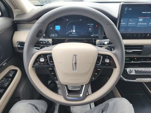 Certified 2023 Lincoln Corsair AWD w/ Equipment Group 101A image 30