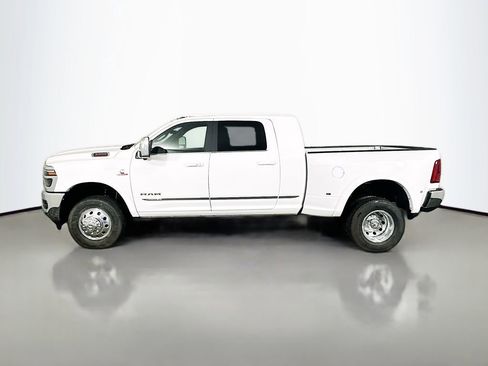 New 2026 RAM 3500 Limited w/ Towing Technology Group image 4