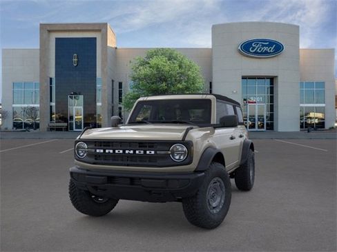 New 2025 Ford Bronco 4-Door w/ Sasquatch Package image 2