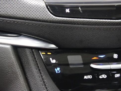 Used 2023 Cadillac XT5 Premium Luxury image 46