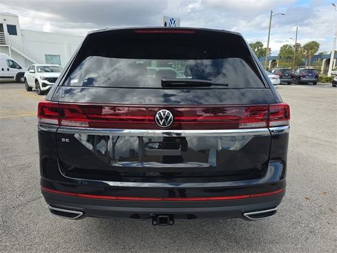 New 2026 Volkswagen Atlas SE image 4