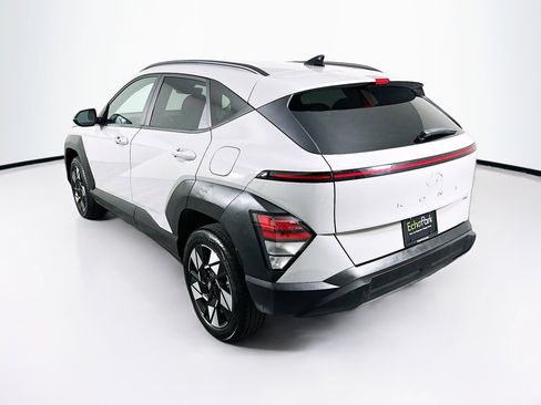 Used 2025 Hyundai Kona SEL image 5