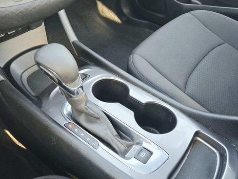 Used 2024 Chevrolet Malibu LS FWD image 25