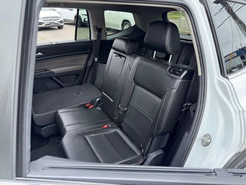 Used 2022 Volkswagen Atlas SEL AWD/4WD image 18
