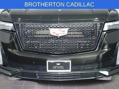 Used 2024 Cadillac Escalade Sport Platinum w/ Heavy-Duty Trailer Package AWD/4WD image 12