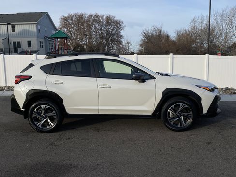 Used 2024 Subaru Crosstrek 2.0i Premium w/ Crosstrek Mirror Package image 7