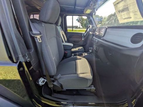 New 2025 Jeep Wrangler Sport AWD/4WD image 29