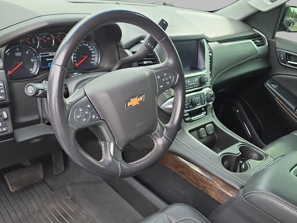 Certified 2020 Chevrolet Tahoe LT w/ Luxury Package AWD/4WD image 18