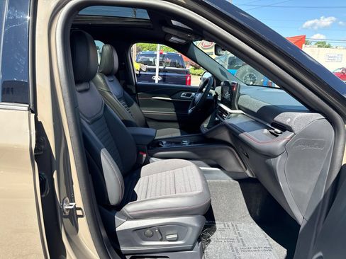 New 2026 Ford Explorer ST-Line w/ ST-Line Street Pack AWD/4WD image 40