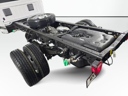 New 2026 RAM 5500 Tradesman w/ Chrome Appearance Group AWD/4WD image 17