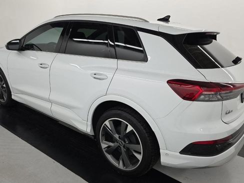 Used 2022 Audi Q4 e-tron Premium Plus w/ Premium Plus AWD/4WD image 4