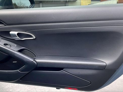 Used 2017 Porsche 718 Cayman S image 25