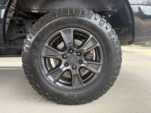 Used 2019 Ford F150 XLT w/ Equipment Group 302A Luxury image 11