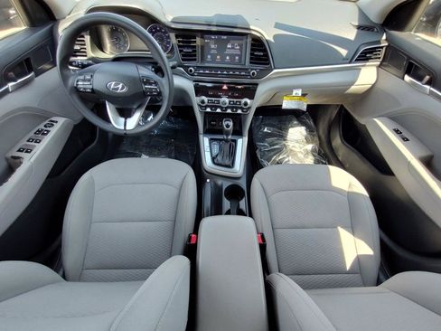 Used 2020 Hyundai Elantra SEL FWD image 29
