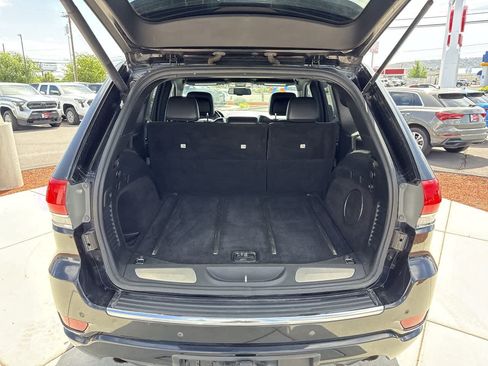 Used 2014 Jeep Grand Cherokee Overland AWD/4WD image 6