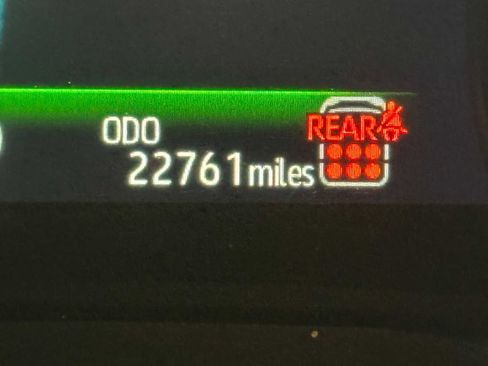 Used 2025 Toyota Sienna LE w/ Outdoor Package (TMS) image 20